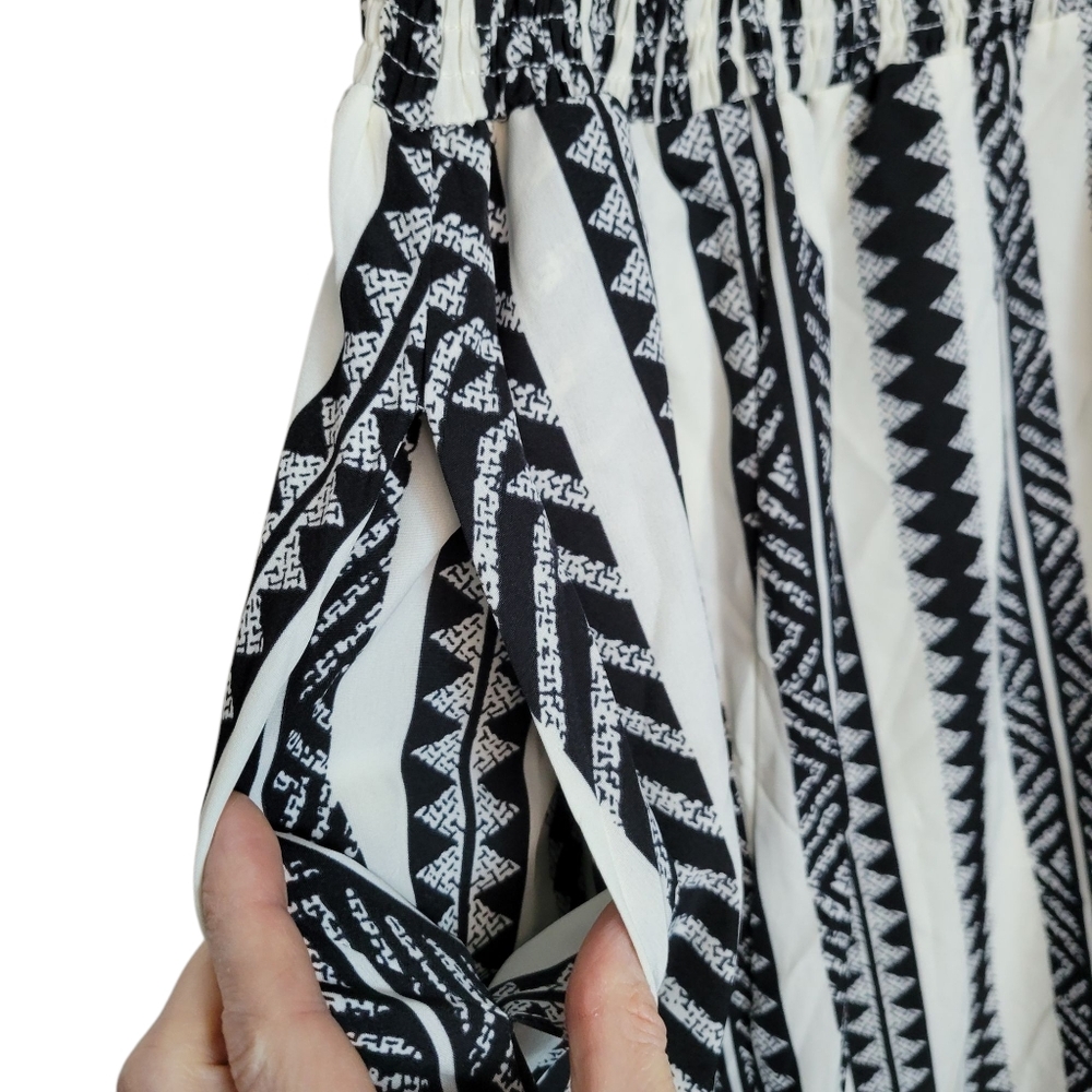 NWT-BloomChic Solid Geometric Dolman Sleeve Pocket Shirred Split Hem Dre… - Picture 14 of 15